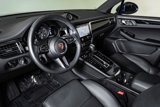 Used 2025 Porsche Macan image 4