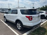 Used 2017 Ford Explorer XLT w/ Equipment Group 202A image 3