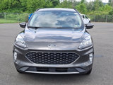 Used 2020 Ford Escape Titanium image 3