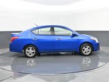 Used 2016 Nissan Versa SV image 4
