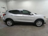 Used 2021 Nissan Rogue Sport S image 2