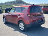 Used 2022 Kia Soul LX image 4