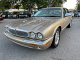 Used 1998 Jaguar XJ8 L image 3