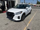 Used 2021 Nissan Kicks SV image 2