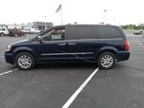 Used 2015 Chrysler Town & Country Limited Platinum image 6