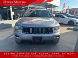 Used 2019 Jeep Grand Cherokee Laredo image 2