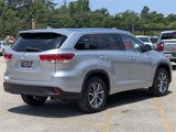 Used 2018 Toyota Highlander XLE image 4