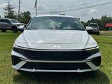 Used 2024 Hyundai Elantra SEL image 2
