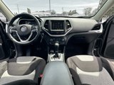 Used 2014 Jeep Cherokee Latitude image 3