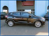 Used 2022 Nissan Rogue Sport SV image 2