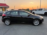 Used 2017 Ford Focus SE w/ Cold Weather Package image 4