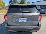 Used 2022 Ford Explorer XLT w/ Equipment Group 202A image 5