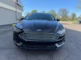 Used 2017 Ford Fusion SE w/ Fusion SE Technology Package image 3