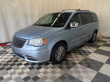 Used 2013 Chrysler Town & Country Touring-L w/ Driver Convenience Group image 2