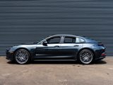 Used 2024 Porsche Panamera image 2