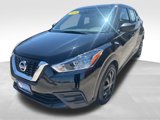 Used 2020 Nissan Kicks S image 3