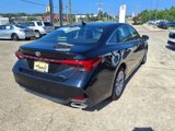 Used 2022 Toyota Avalon XLE image 6
