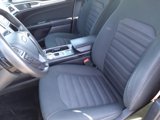 Used 2018 Ford Fusion SE w/ Fusion SE Technology Package image 3