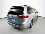 Used 2019 Toyota Sienna XLE image 5