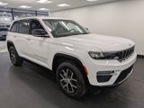 Used 2025 Jeep Grand Cherokee Laredo X w/ Luxury Tech Group I image 3