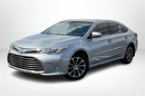 Used 2017 Toyota Avalon XLE image 2