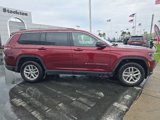Used 2023 Jeep Grand Cherokee L Laredo image 3