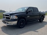 Used 2019 RAM 1500 Classic SLT w/ Luxury Group image 2