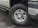 Used 2007 Chevrolet Silverado 2500 LT w/ Heavy-Duty Power Package image 3