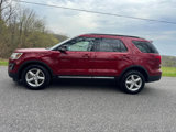 Used 2016 Ford Explorer XLT image 2