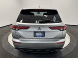 Used 2022 Mitsubishi Outlander ES image 5