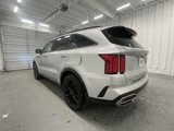 Used 2021 Kia Sorento SX image 5