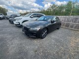 Used 2022 Volvo S60 B5 Inscription image 2