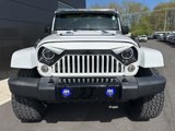 Used 2018 Jeep Wrangler Sahara image 2