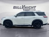 Used 2023 Nissan Pathfinder Platinum image 2