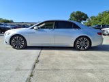 Used 2017 Lincoln Continental Reserve image 4