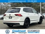 Certified 2022 Volkswagen Tiguan SE R-Line image 2