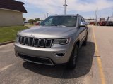Used 2017 Jeep Grand Cherokee Limited w/ Luxury Group II image 3