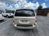 Used 2013 Chrysler Town & Country Touring-L w/ Driver Convenience Group image 5