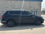 Used 2022 Volkswagen Tiguan SE image 2