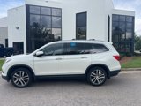 Used 2017 Honda Pilot Elite image 2