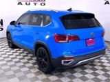 Used 2022 Volkswagen Taos SEL w/ Panoramic Sunroof Package image 5