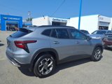 New 2025 Chevrolet Trax LT w/ LT Convenience Package image 3