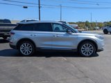 Used 2022 Lincoln Corsair AWD w/ Premium Package image 3
