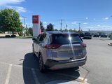 Used 2023 Nissan Rogue SV image 5
