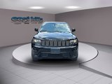 Certified 2022 Jeep Grand Cherokee Laredo X image 3