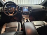 Used 2017 Jeep Grand Cherokee Limited image 2