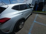 Used 2017 Hyundai Tucson SE image 2