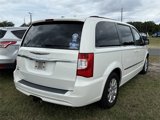 Used 2013 Chrysler Town & Country Touring image 5