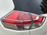 Used 2016 Nissan Rogue SL image 4