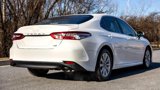 Used 2018 Toyota Camry LE image 3